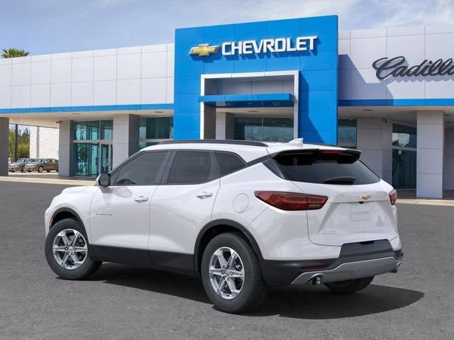 New 2025 Chevrolet Blazer LT w/ Convenience Package FWD image 3