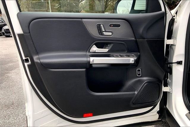 Used 2020 Mercedes-Benz GLB 250 4MATIC image 21