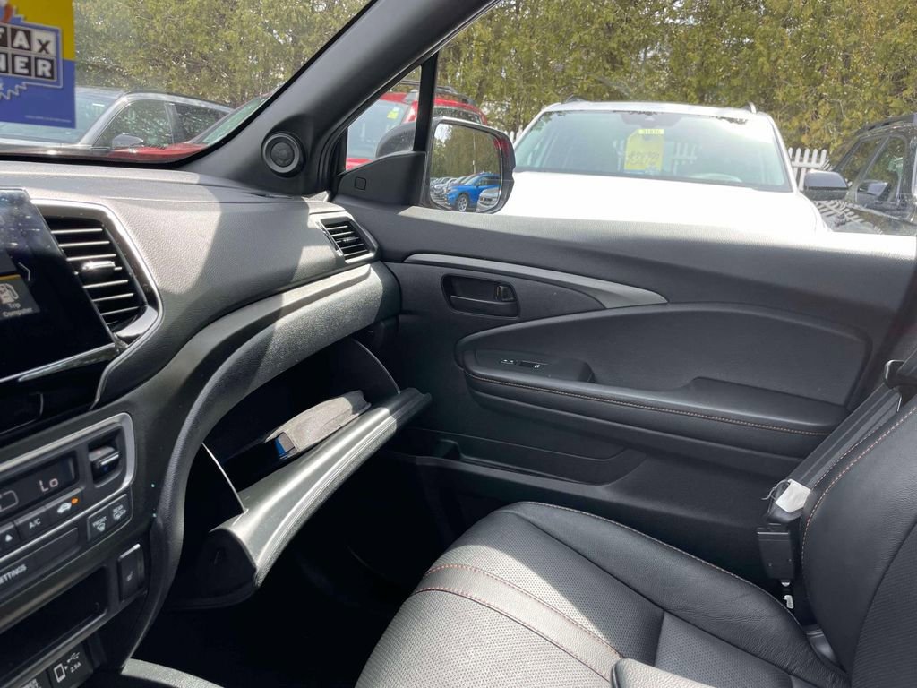 Certified 2023 Honda Passport TrailSport image 34