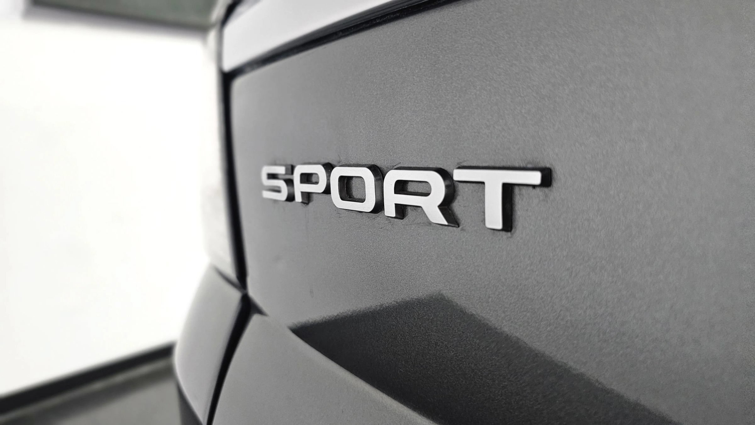 Used 2017 Land Rover Range Rover Sport SE AWD/4WD image 25