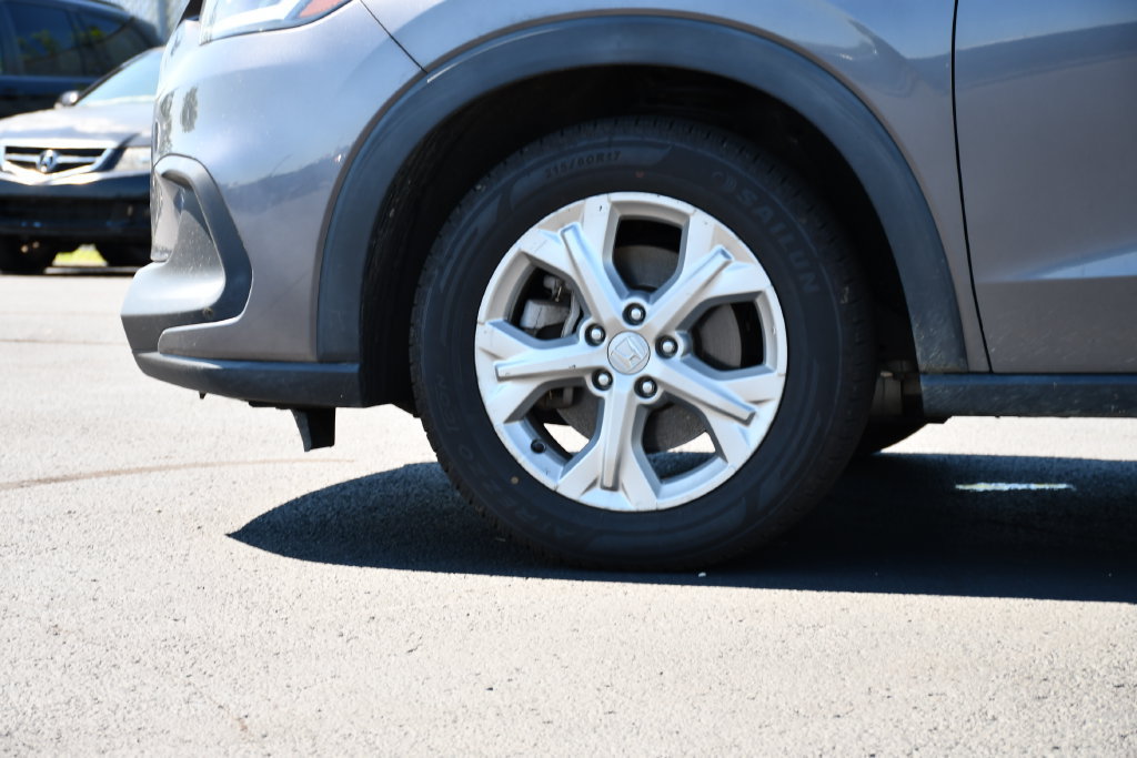 Used 2024 Honda HR-V LX image 12