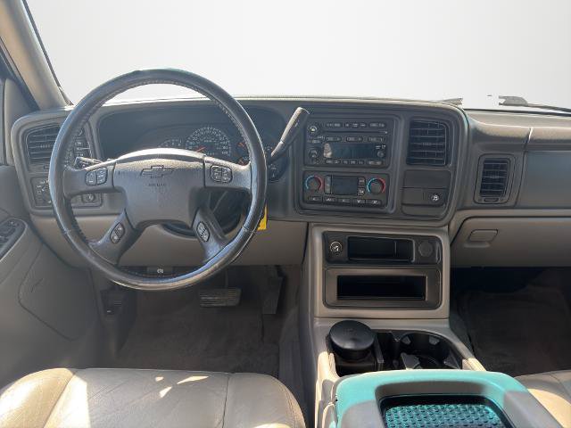 Used 2006 Chevrolet Suburban LT w/ Preferred Equipment Group AWD/4WD image 16