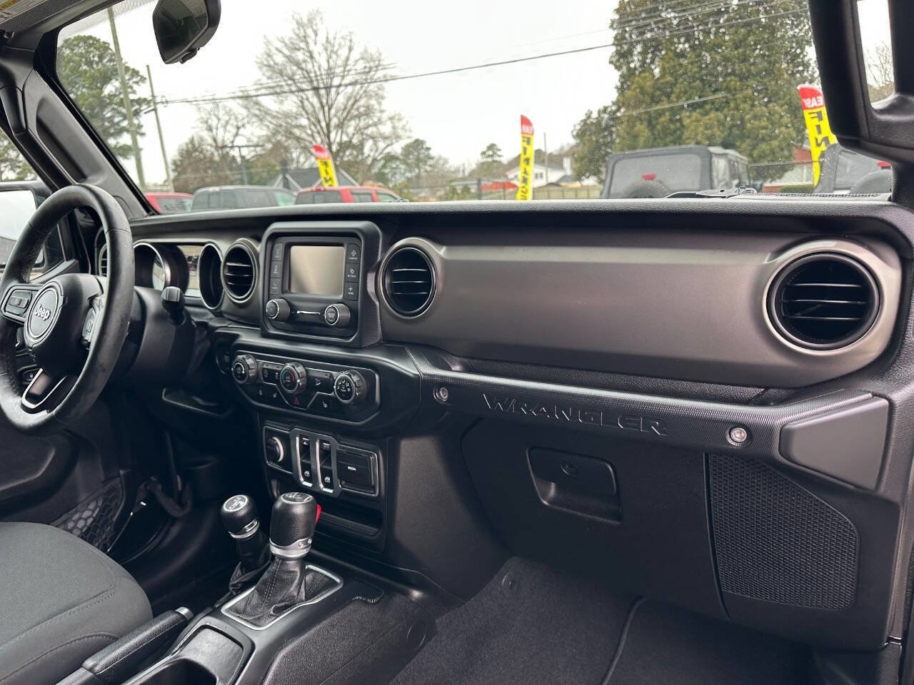 Used 2018 Jeep Wrangler Sport image 31