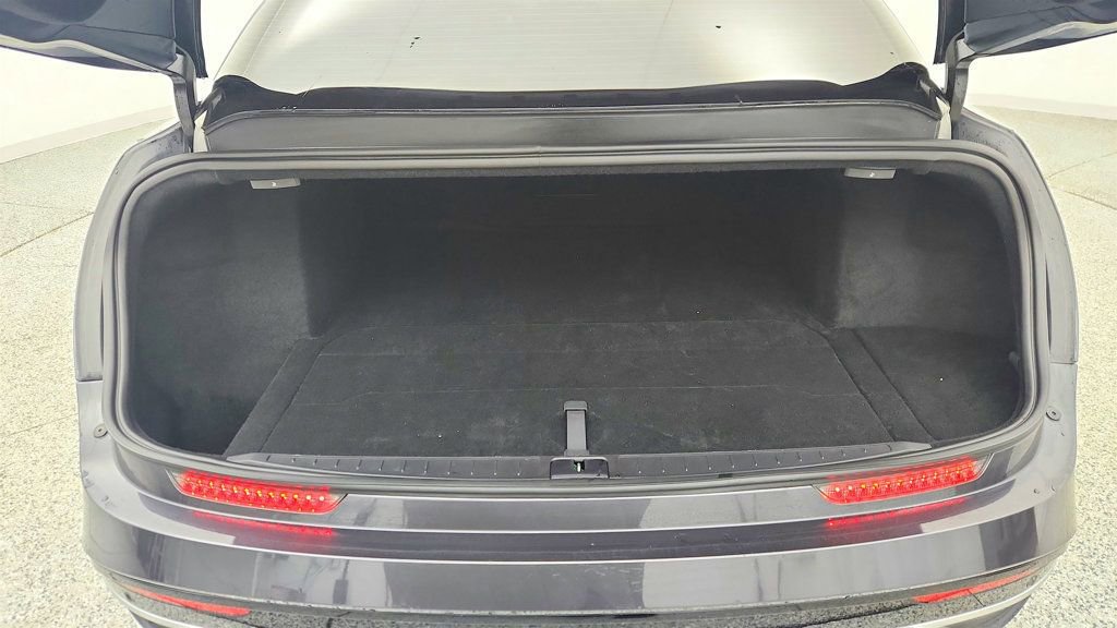 Used 2023 Lucid Air Pure image 22