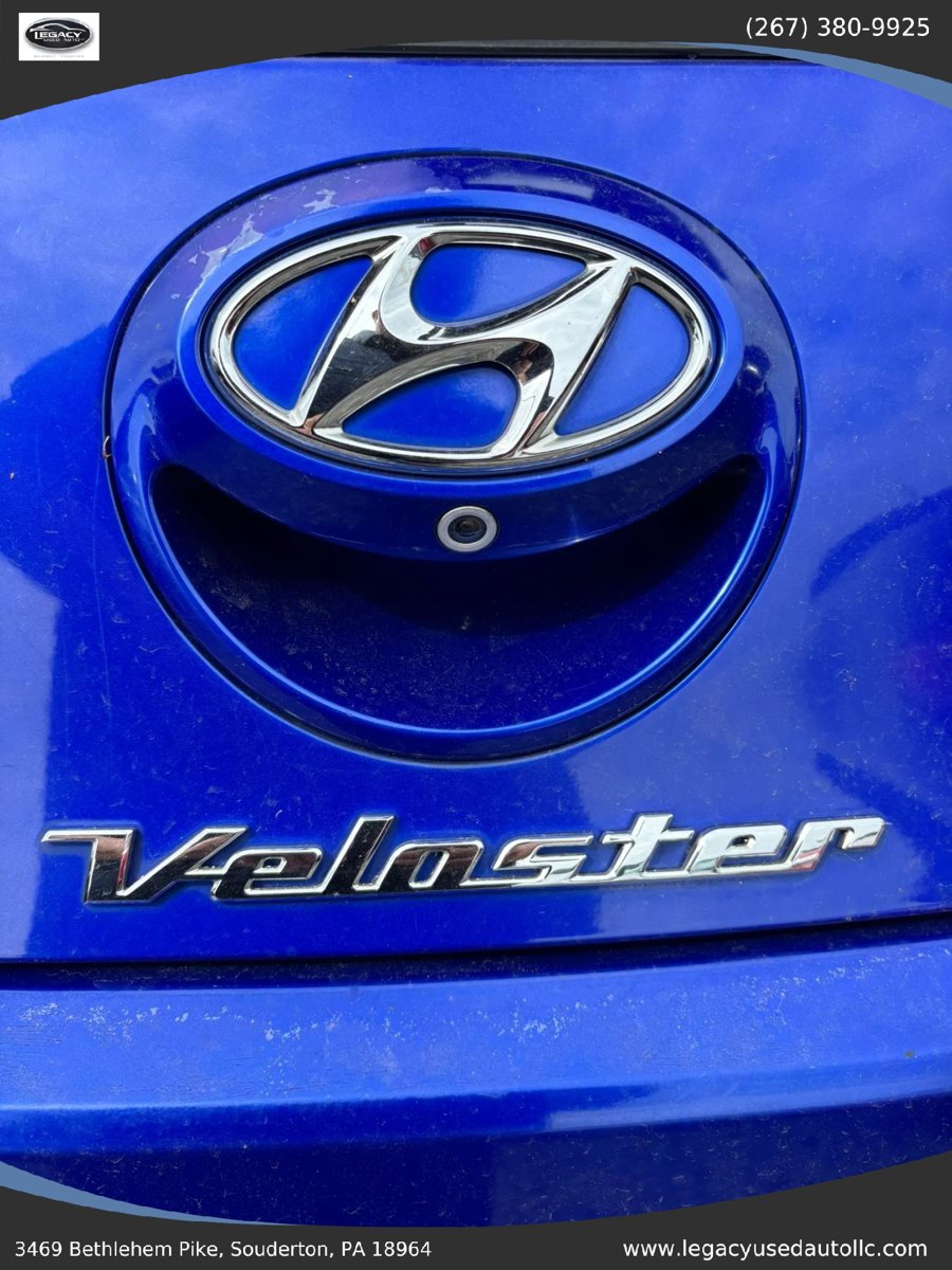 Used 2012 Hyundai Veloster w/ Style Pkg FWD image 34