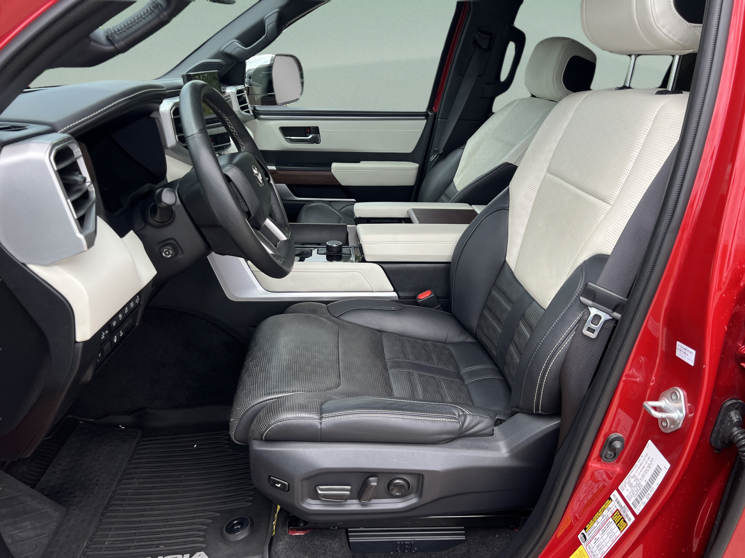 Used 2023 Toyota Sequoia Capstone RWD image 24