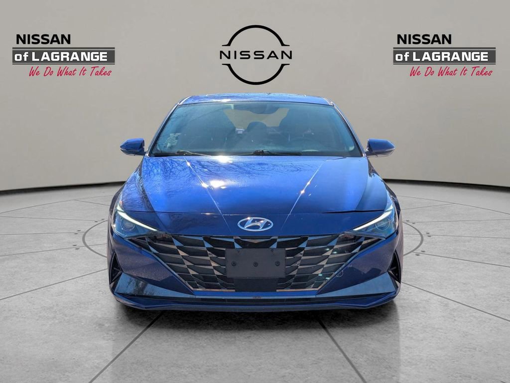 Used 2021 Hyundai Elantra SEL w/ Convenience + Premium Package image 2