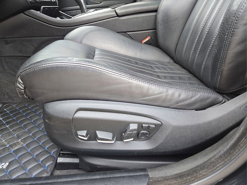 Used 2015 BMW M5 image 22