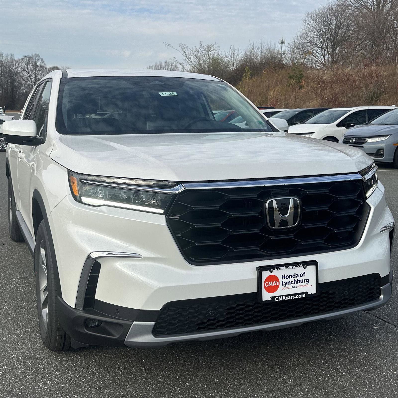 New 2025 Honda Pilot EX-L image 7