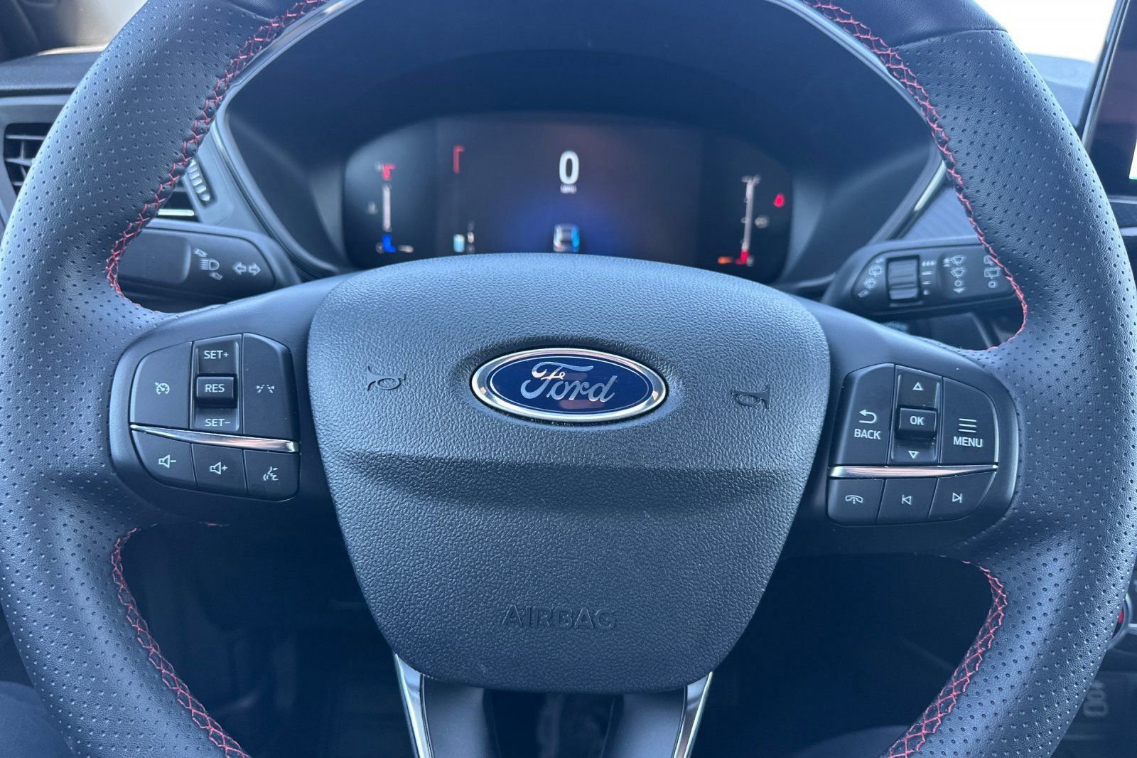 Used 2025 Ford Escape ST-Line AWD/4WD image 23