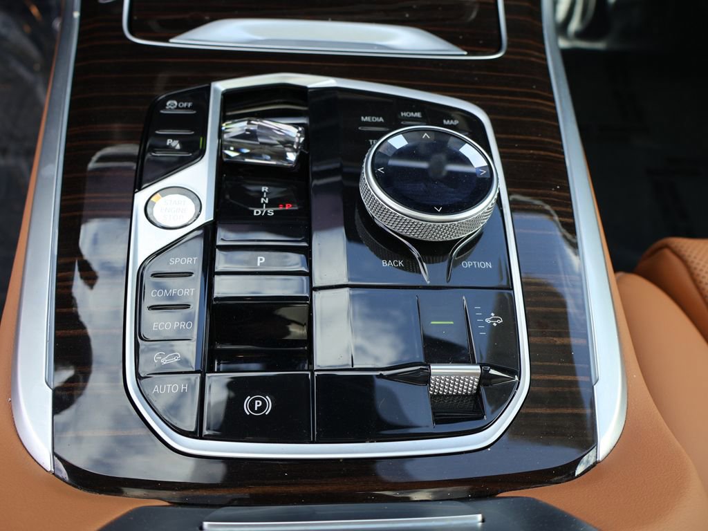 Used 2023 BMW X7 xDrive40i w/ Executive Package image 58