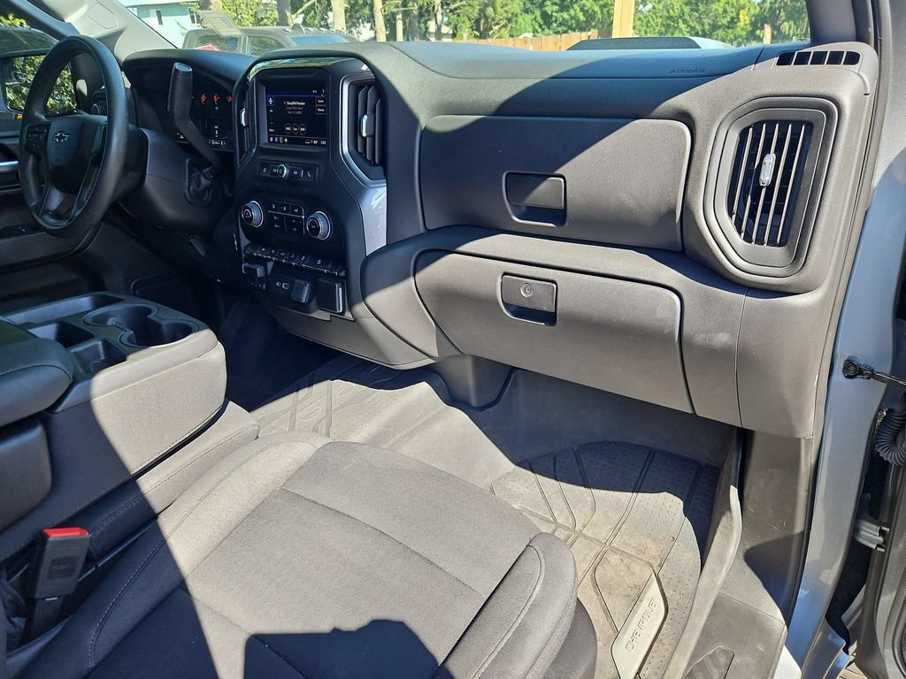 Used 2023 Chevrolet Silverado 1500 Custom Trail Boss AWD/4WD image 17