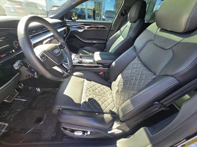 Used 2022 Audi S8 image 25