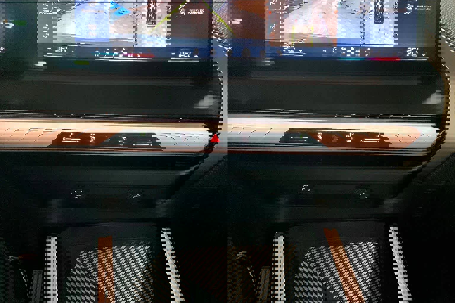 Used 2025 BMW X3 xDrive30i w/ Premium Package image 34