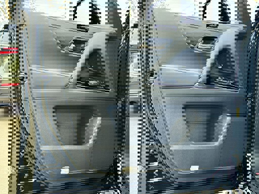 New 2026 Lexus LX 700h Luxury image 12