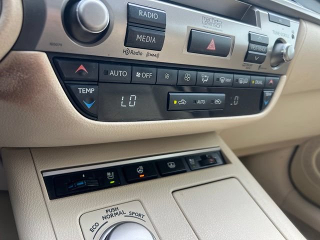 Used 2013 Lexus ES 350 FWD image 17