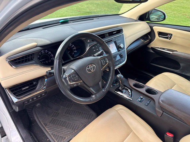 Used 2017 Toyota Avalon Limited w/ Carpet Mat Package FWD image 11