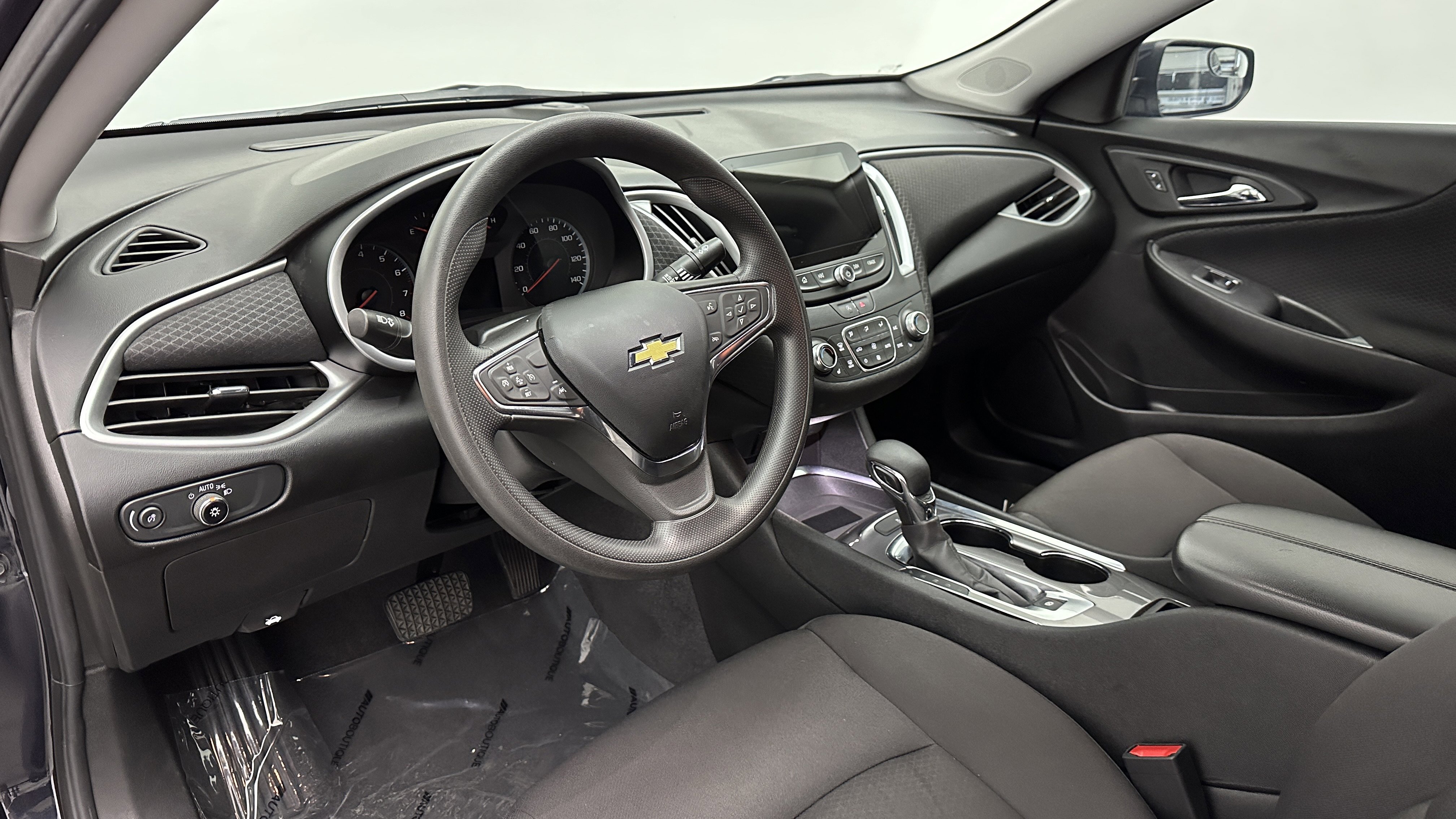Used 2023 Chevrolet Malibu LT image 8