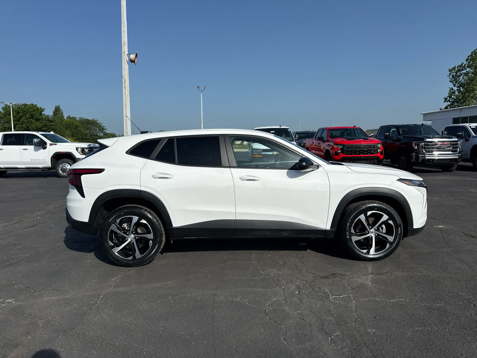 Certified 2024 Chevrolet Trax RS FWD image 6