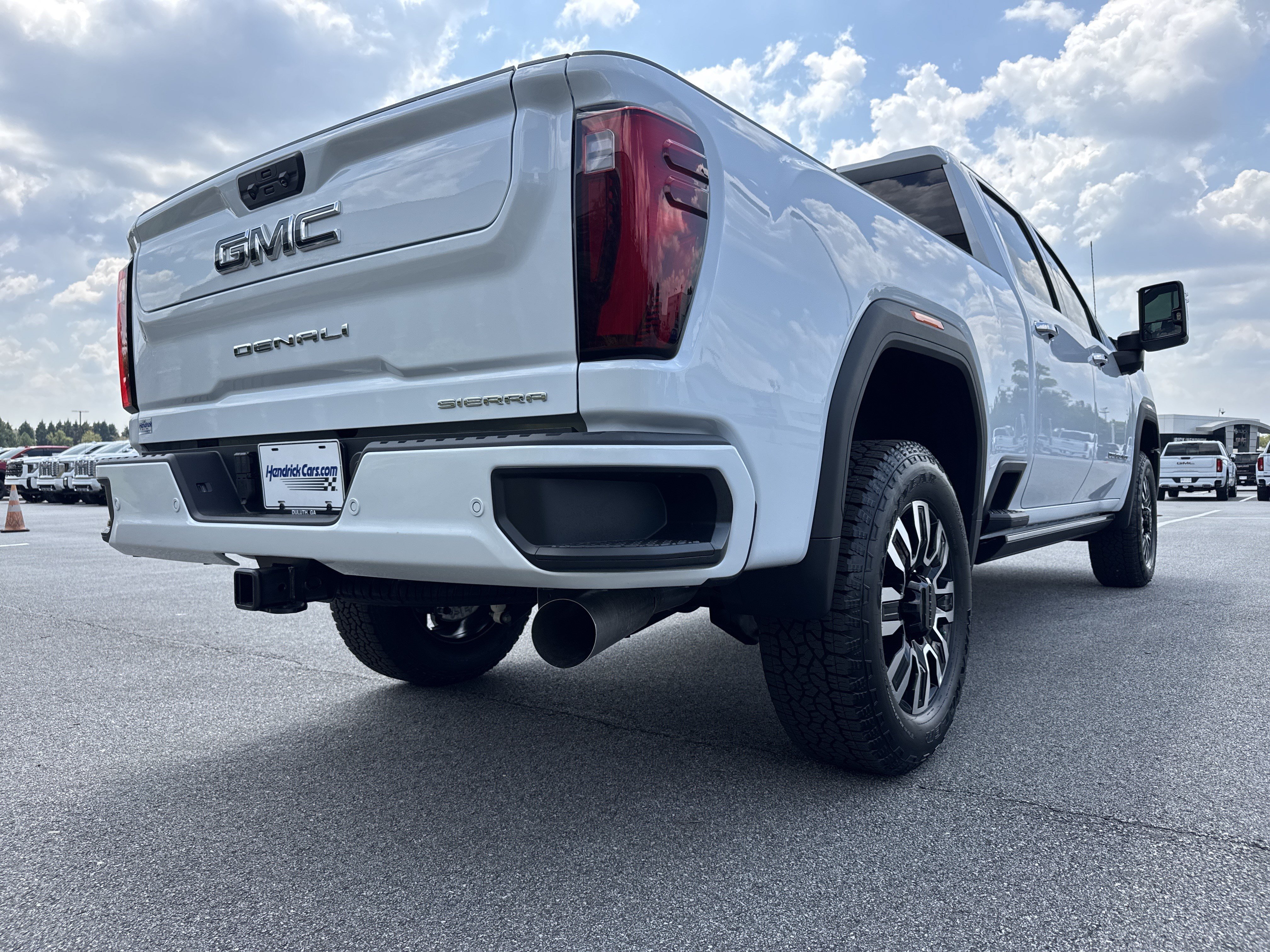 New 2026 GMC Sierra 2500 Denali Ultimate AWD/4WD image 10