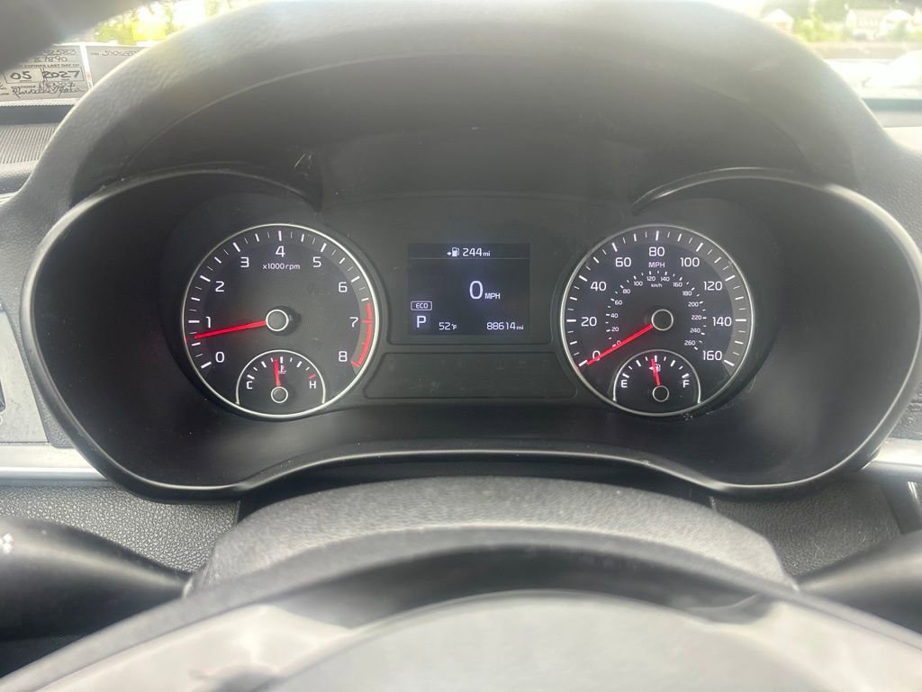 Used 2019 Kia Optima LX FWD image 14