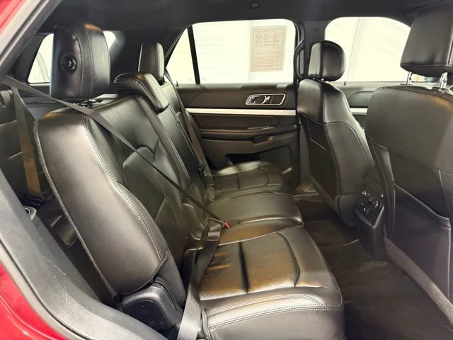 Used 2017 Ford Explorer XLT w/ Equipment Group 202A image 27
