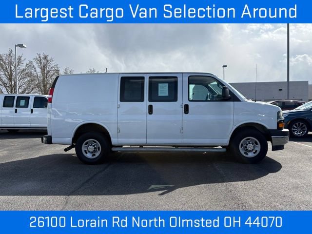 Used 2024 Chevrolet Express 2500 w/ Driver Convenience Package RWD image 10