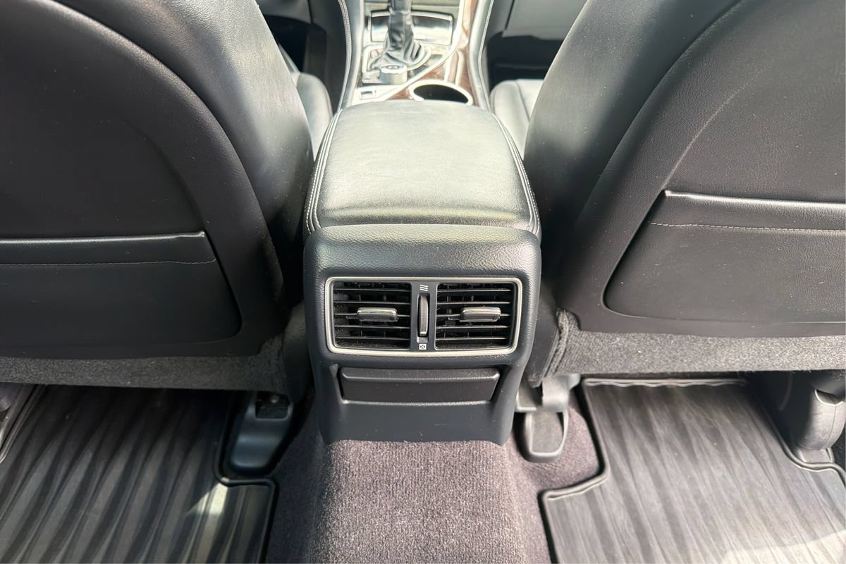 Used 2018 INFINITI Q50 Luxe w/ Essential Package (3.0T Luxe) AWD/4WD image 21