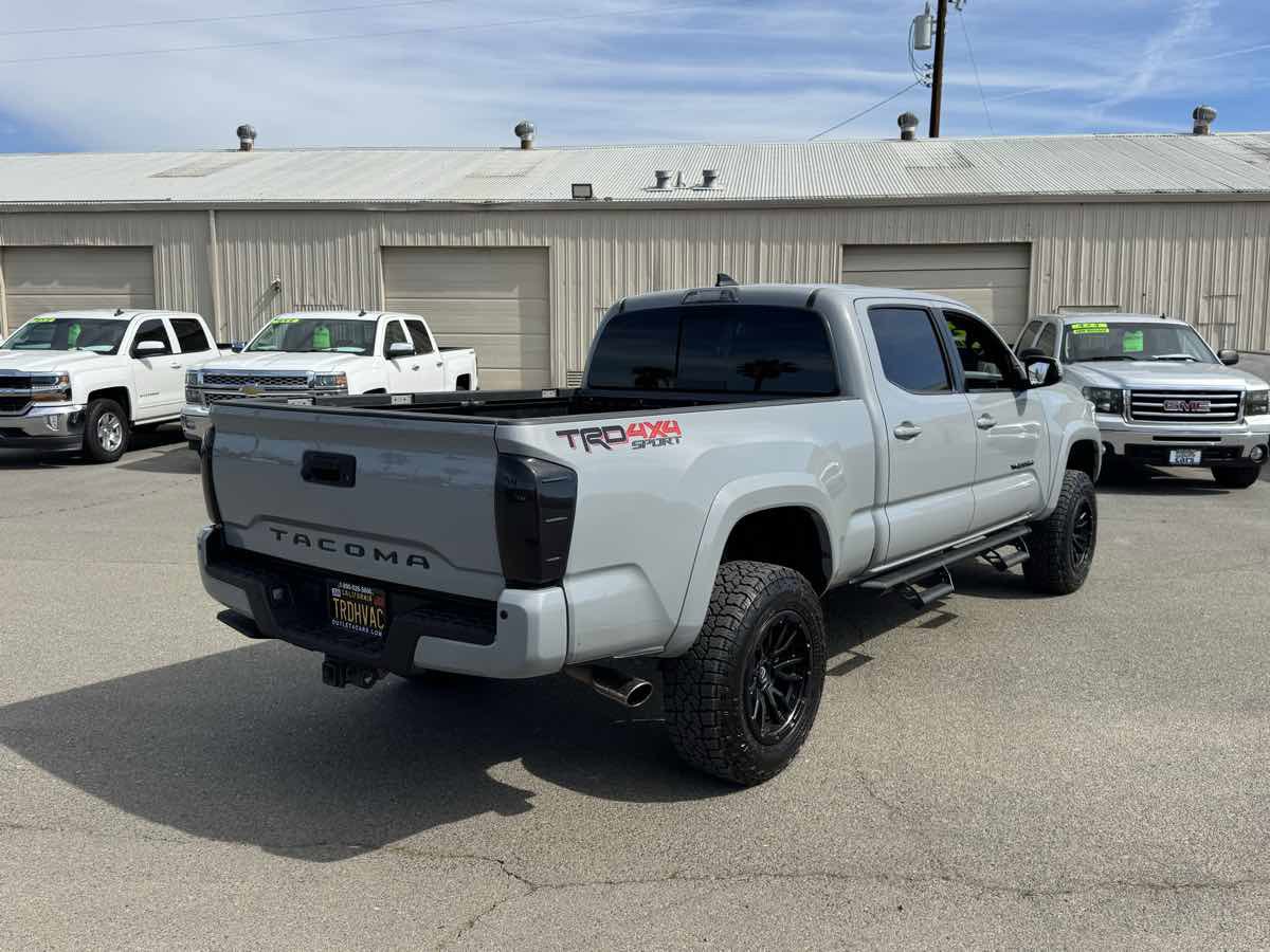Used 2019 Toyota Tacoma TRD Sport w/ TRD Premium Sport Package image 10