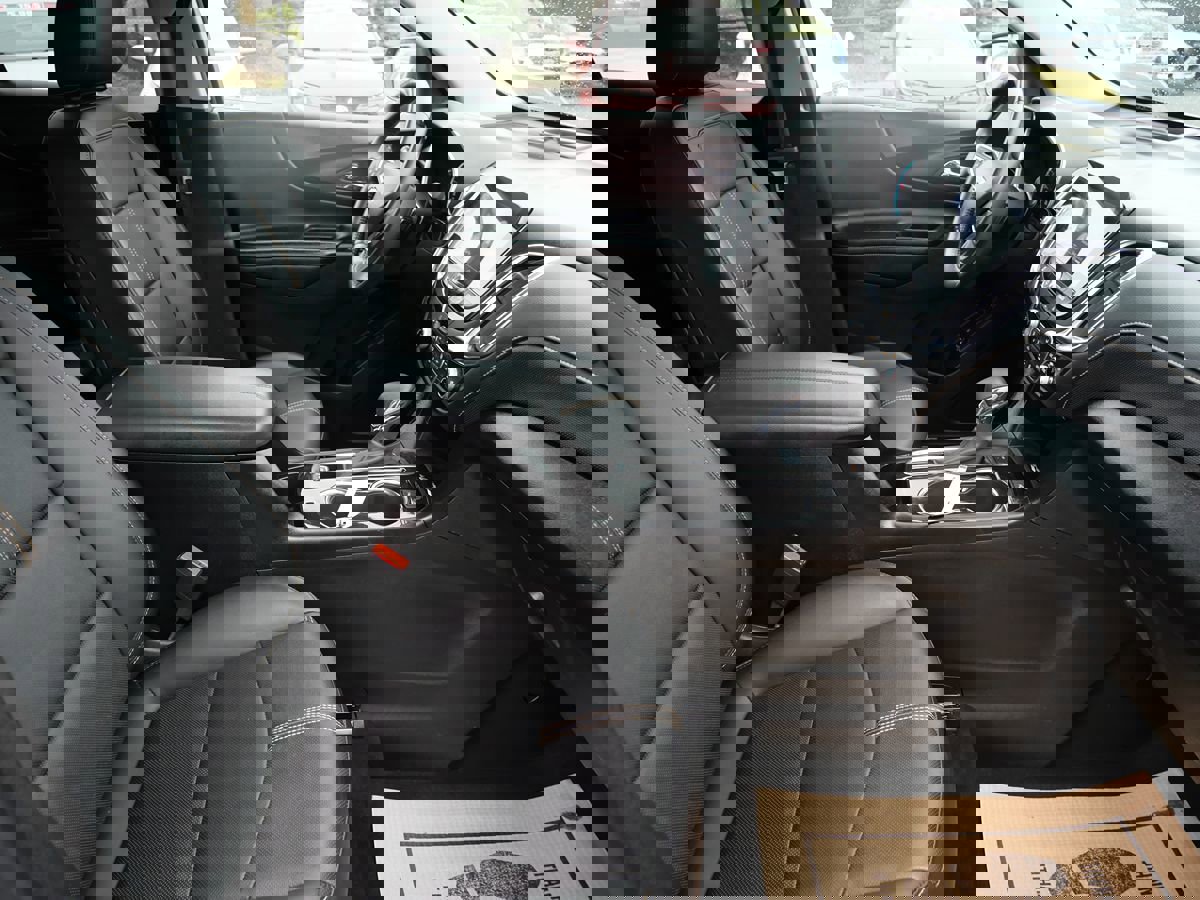 Used 2022 Chevrolet Equinox Premier image 17