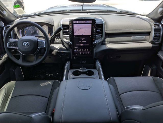 New 2026 RAM 2500 Laramie AWD/4WD image 15