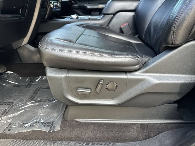 Used 2020 Ford Expedition XLT w/ Equipment Group 202A RWD image 29
