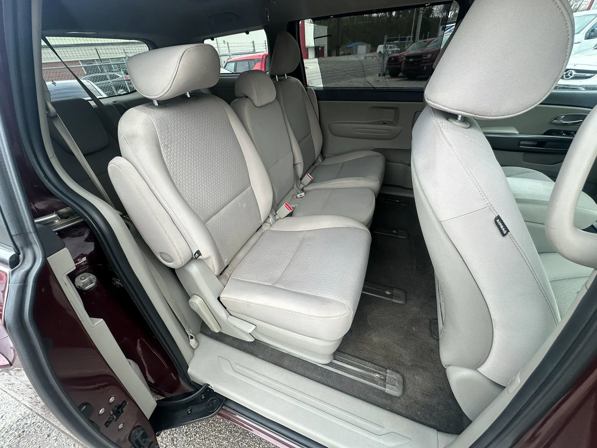 Used 2016 Kia Sedona LX w/ LX Convenience Package FWD image 12