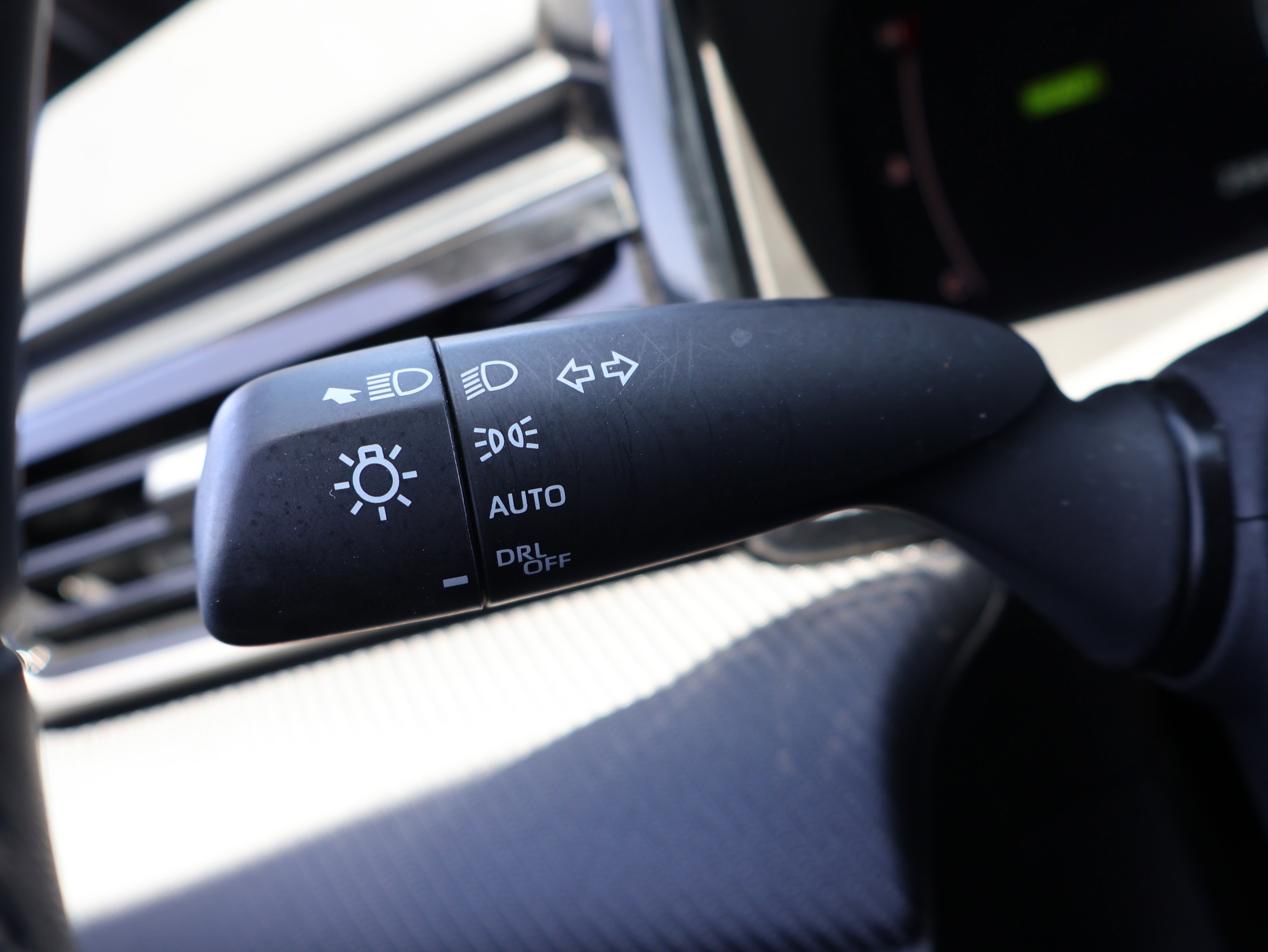 Used 2025 Toyota Camry SE FWD image 34