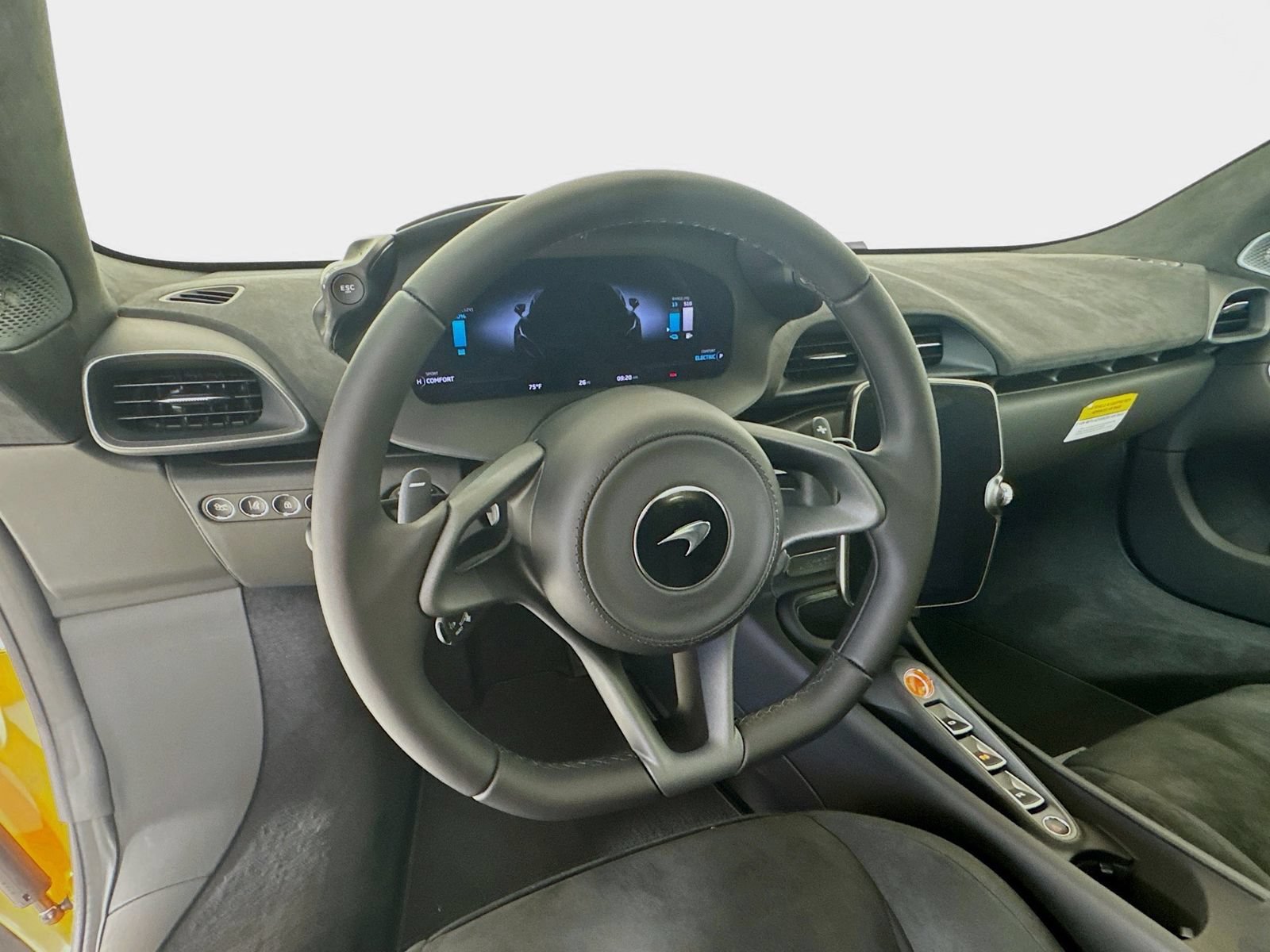 Used 2025 McLaren Artura Spider RWD image 11