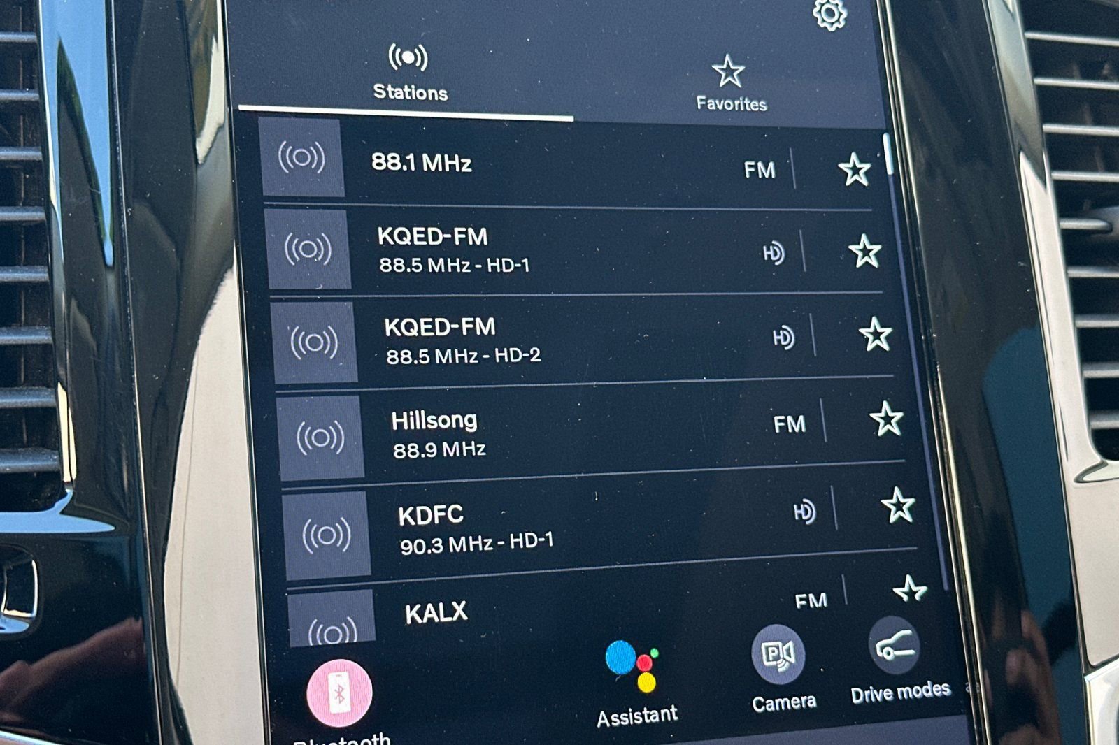 Certified 2024 Volvo XC90 B6 Plus image 22