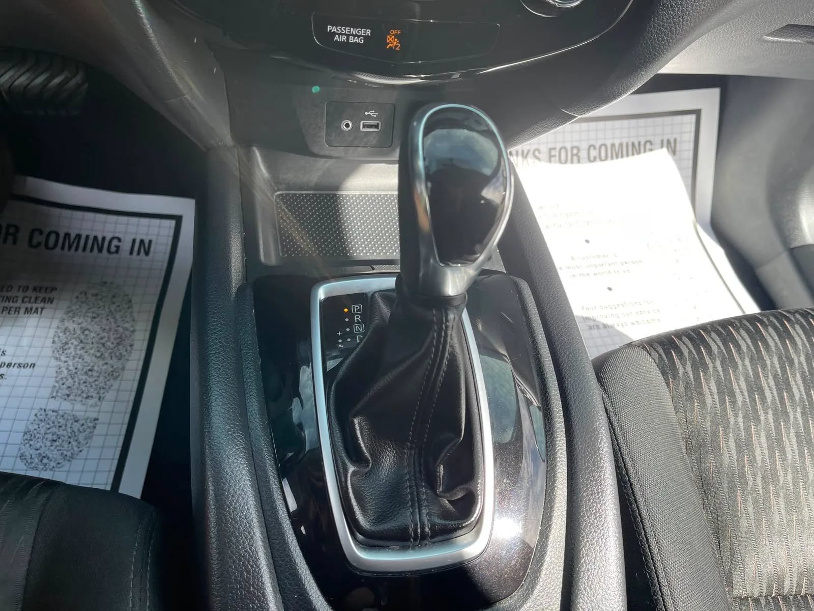 Used 2018 Nissan Rogue SV AWD/4WD image 21
