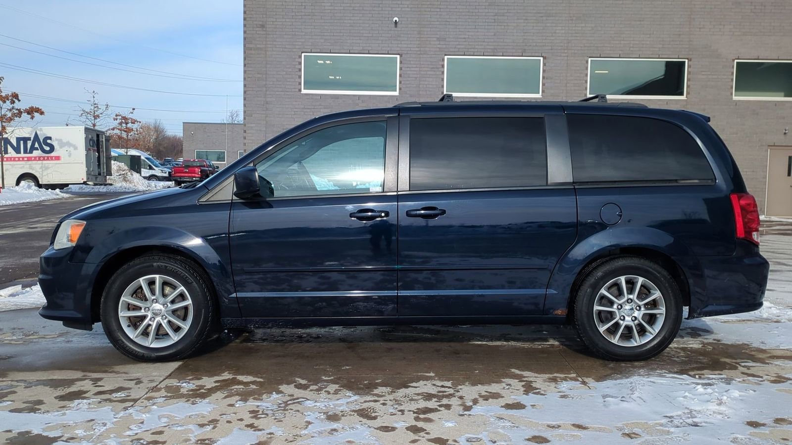 Used 2013 Dodge Grand Caravan R/T w/ Trailer Tow Group image 2