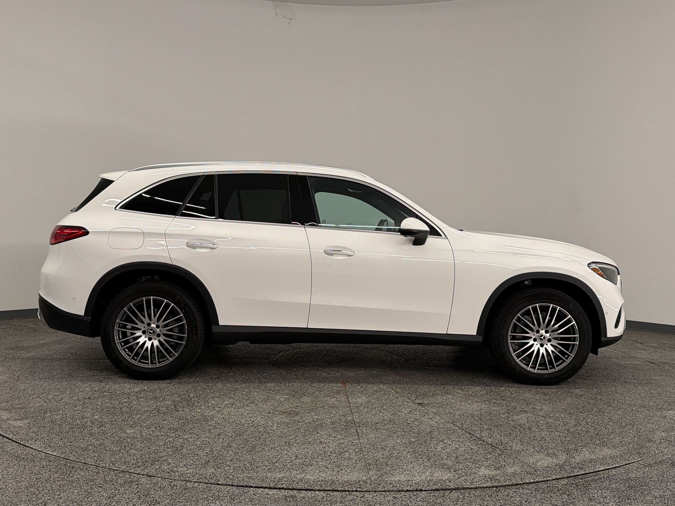 Certified 2026 Mercedes-Benz GLC 300 image 7