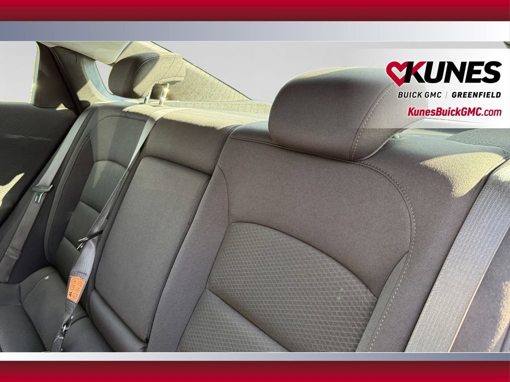 Used 2024 Chevrolet Malibu LT FWD image 33