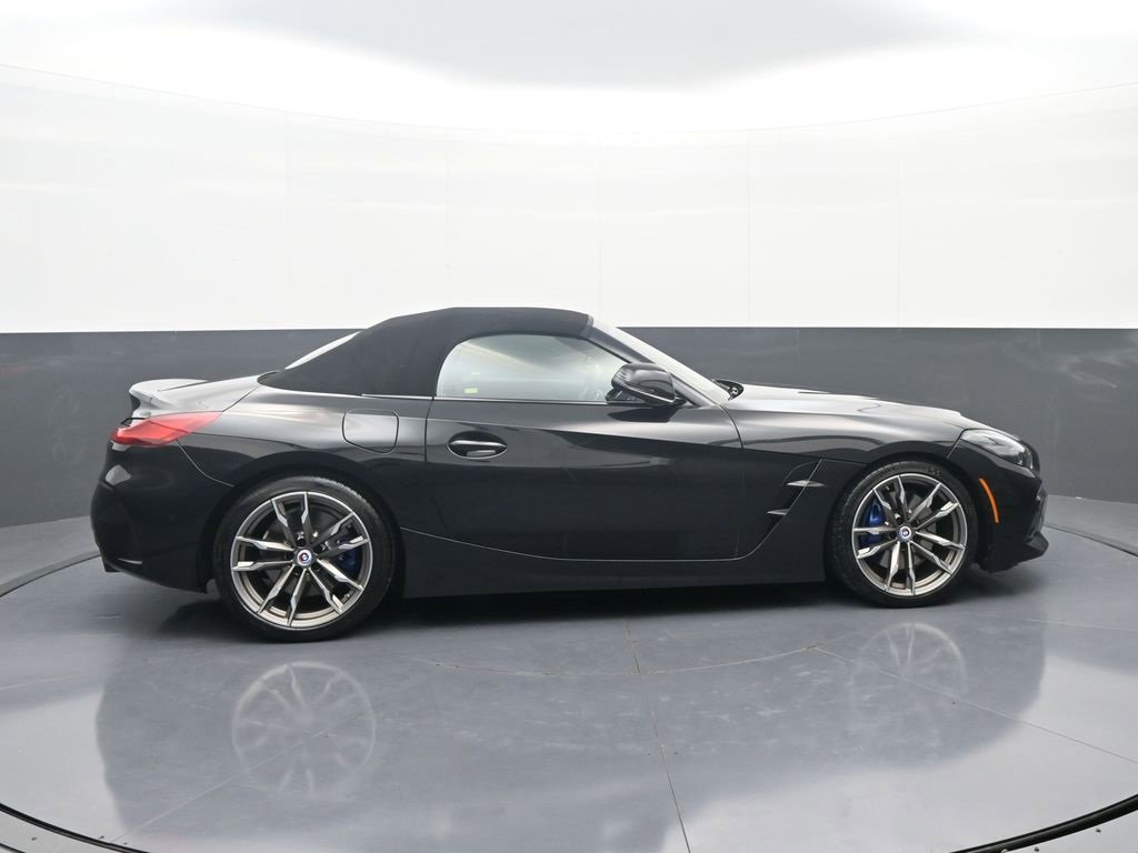 Used 2023 BMW Z4 M40i w/ Premium Package image 8