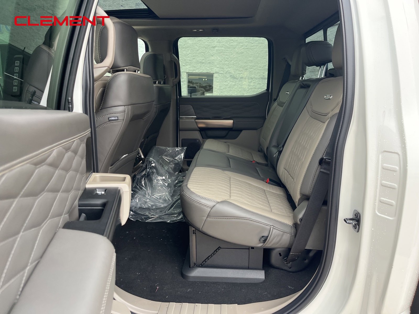 New 2026 Ford F250 Platinum image 40