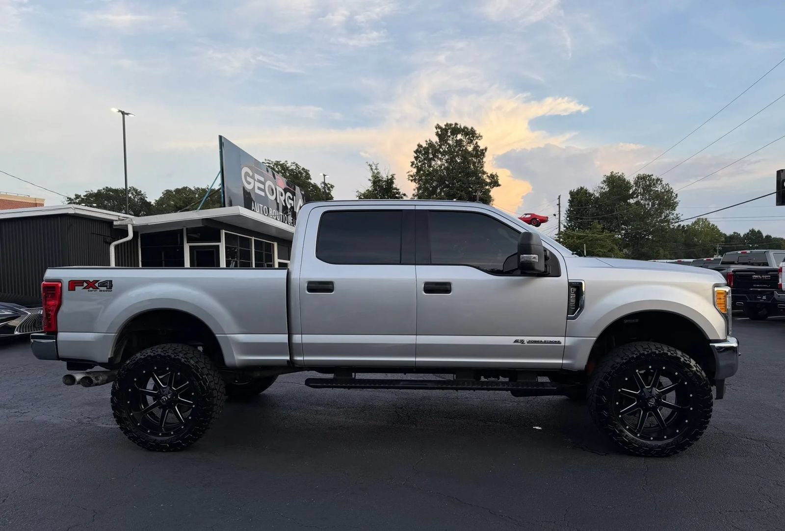 Used 2017 Ford F250 XLT w/ XLT Value Package AWD/4WD image 6