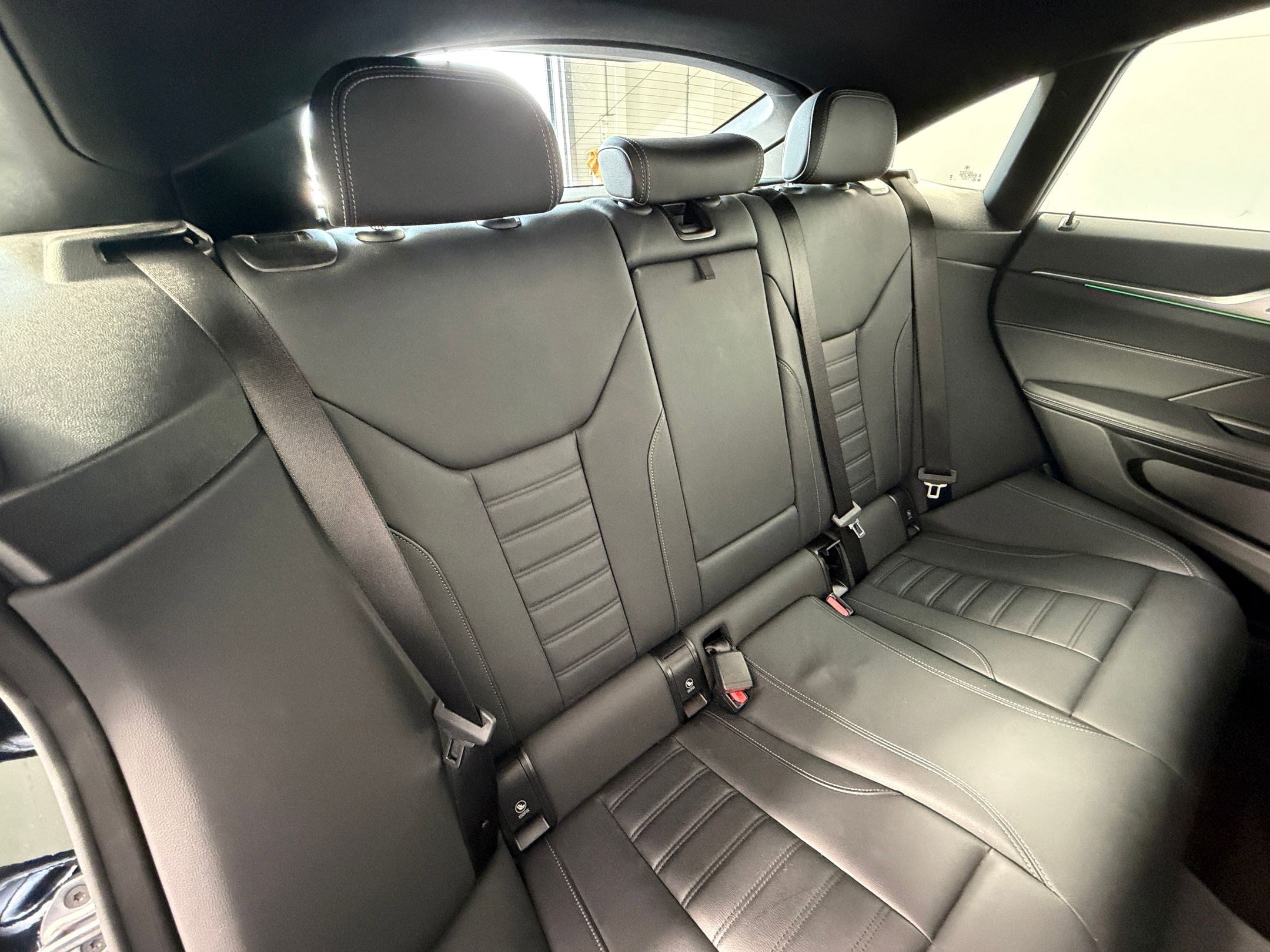 Used 2023 BMW i4 eDrive35 w/ Premium Package image 34