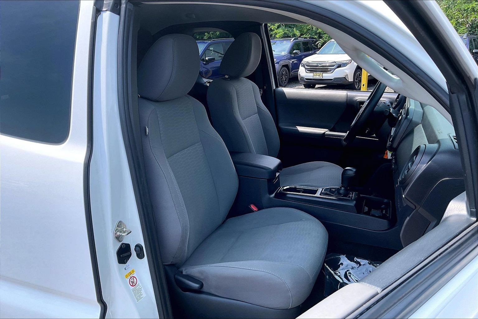 Used 2019 Toyota Tacoma SR w/ SX Package AWD/4WD image 7