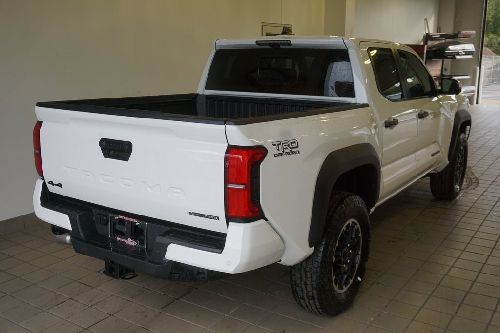 New 2025 Toyota Tacoma TRD Off-Road image 18