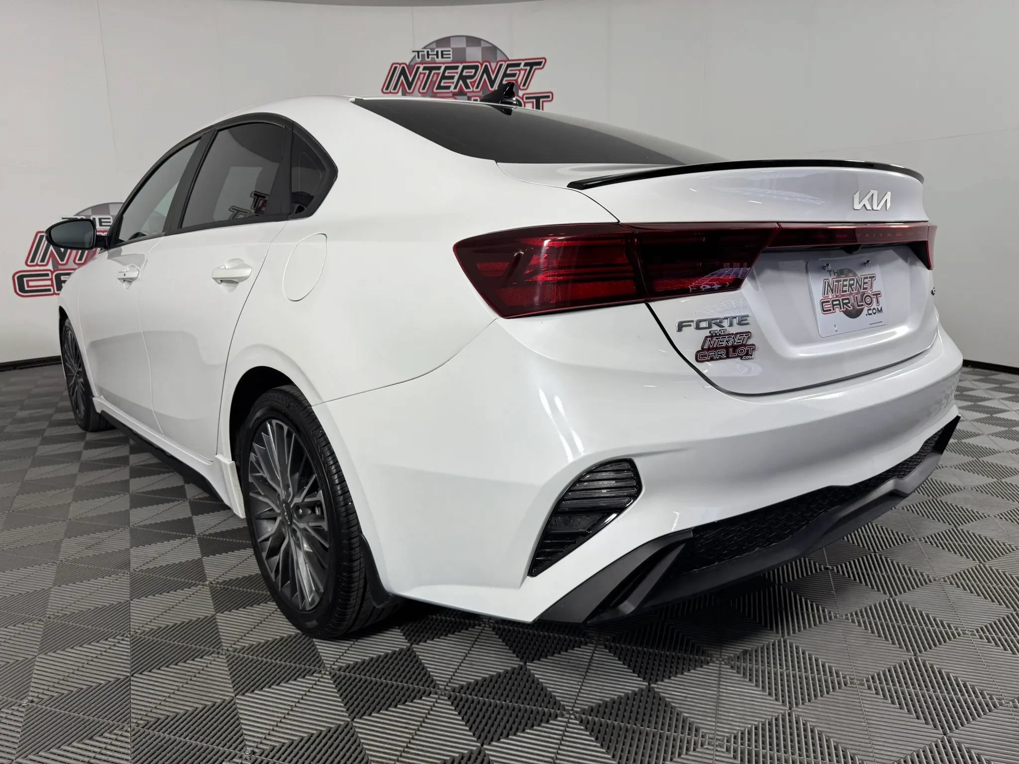 Used 2023 Kia Forte GT-Line w/ GT-Line Premium Package FWD image 28