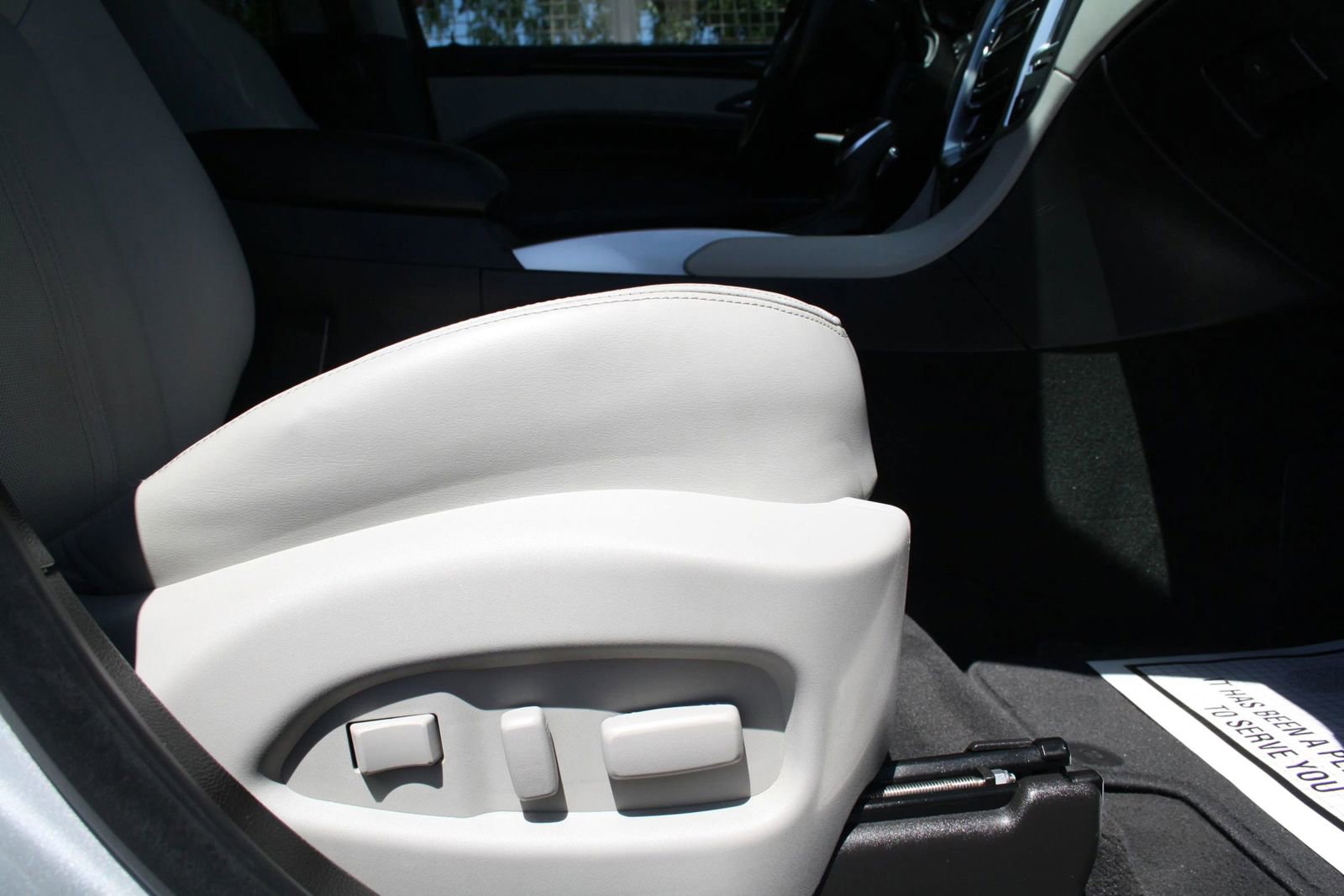 Used 2013 Cadillac SRX Premium FWD image 8