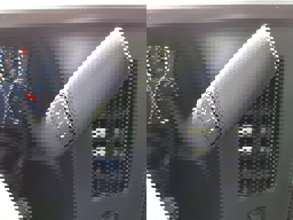 New 2026 Chevrolet Express 2500 w/ Driver Convenience Package RWD image 32