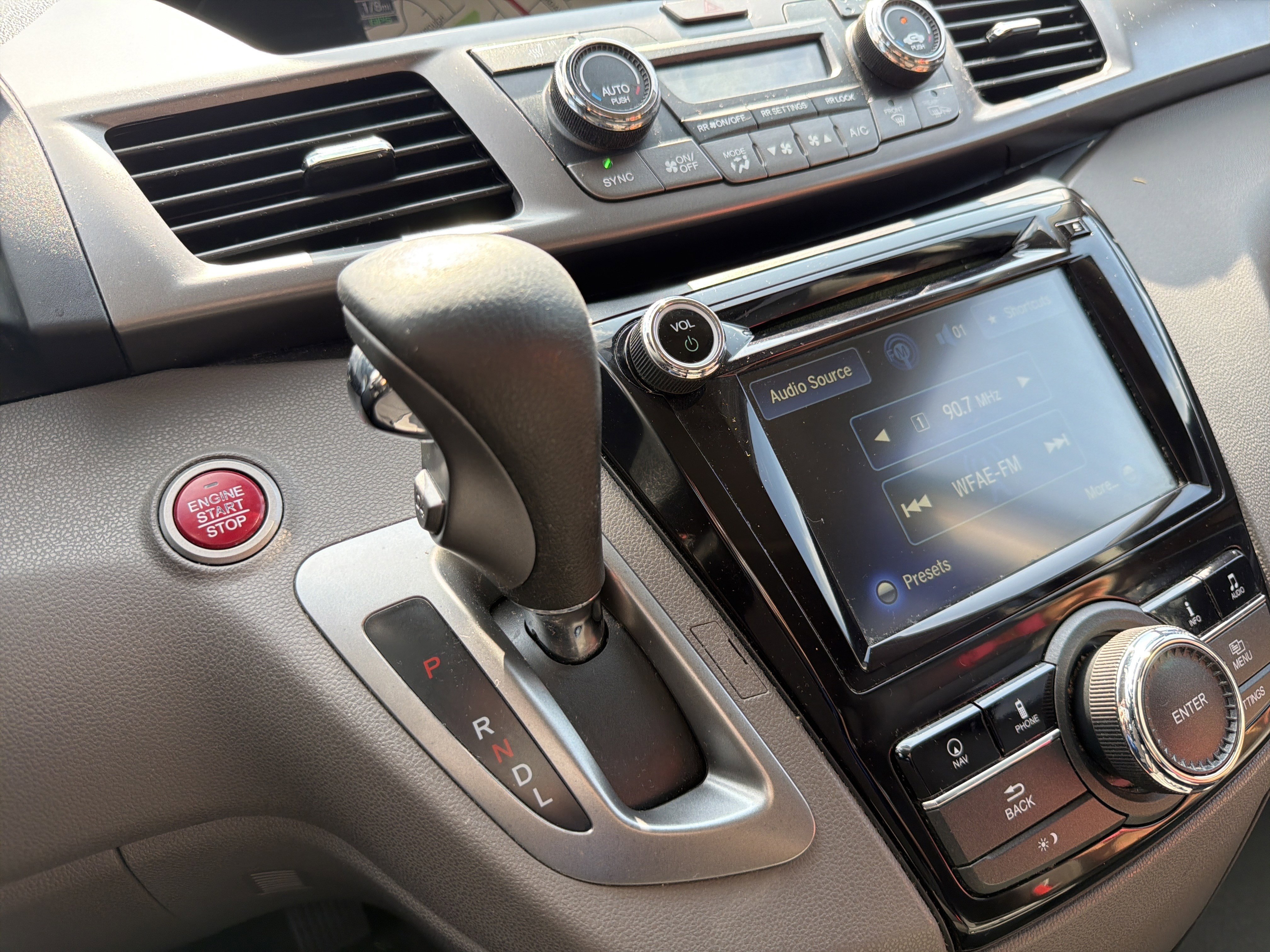 Used 2015 Honda Odyssey EX-L image 25